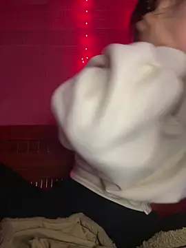 Snapshot of trieungoclnt chatting on 02-19-26, 10:23 trieungoclnt online show from 02-19-26, 10:23