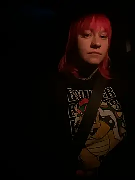 Snapshot of poussichienne chatting on 05-11-26, 03:19 poussichienne online show from 05-11-26, 03:19