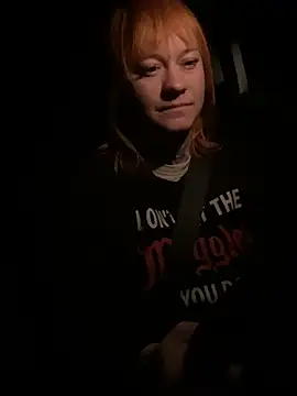 poussichienne online show from 03-20-26, 04:24