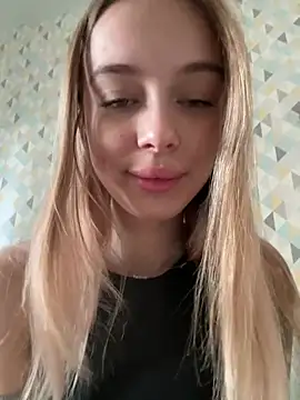 Snapshot of enjoy_my_beauty chatting on 02-21-26, 06:37 enjoy my beauty online show from 02-21-26, 06:37