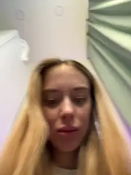 Snapshot of enjoy_my_beauty chatting on 02-19-26, 06:32 enjoy my beauty online show from 02-19-26, 06:32