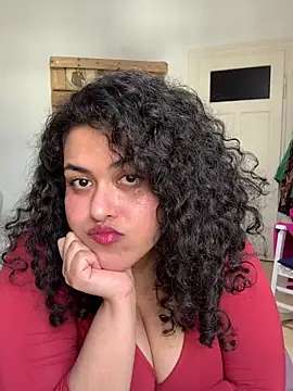 Curvydesifromgermany online show from 04-01-26, 01:41