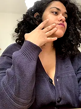 Curvydesifromgermany online show from 10-08-25, 12:39