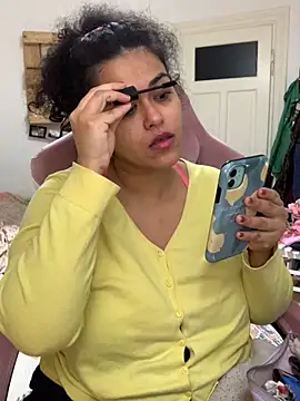 Curvydesifromgermany online show from 11-04-25, 01:26