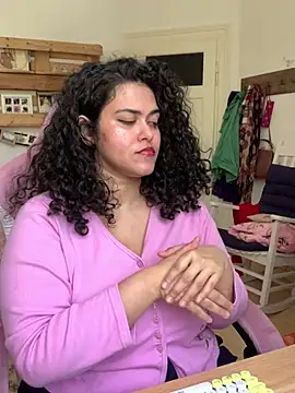 Curvydesifromgermany online show from 04-08-26, 11:01