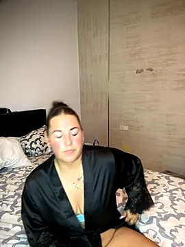 xlinastarrx online show from 10-02-25, 06:55