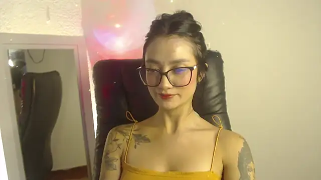 mariiana-diaz online show from 05-25-26, 08:07