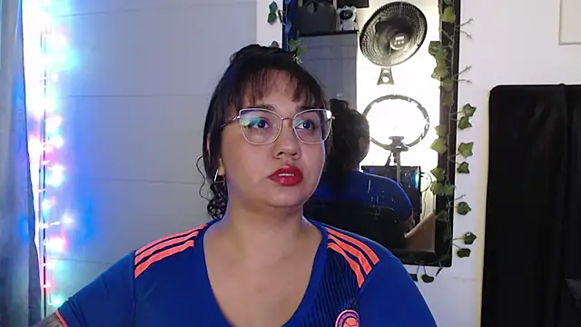 Snapshot of Alezapark chatting on 06-20-26, 01:16 Alezapark online show from 06-20-26, 01:16