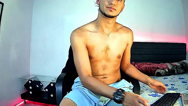 Kevin Torres online show from 11-27-25, 04:18