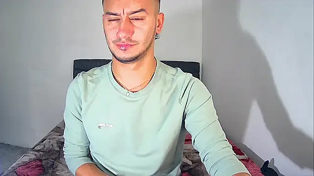 Kevin Torres online show from 11-12-25, 04:16