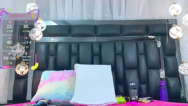 AuraRoss online show from 10-30-25, 07:00