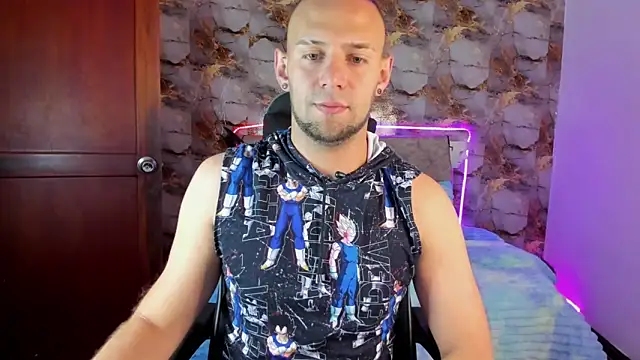 Snapshot of Damon_Bakert chatting on 04-30-26, 02:02 Damon Bakert online show from 04-30-26, 02:02