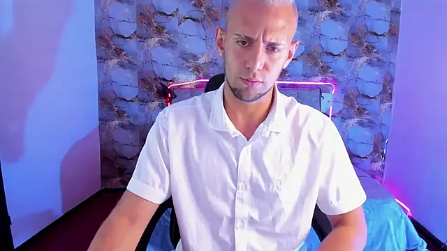 Snapshot of Damon_Bakert chatting on 05-23-26, 07:24 Damon Bakert online show from 05-23-26, 07:24