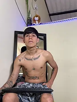 Lukas strong online show from 11-24-25, 02:06