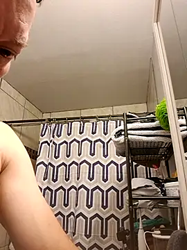 Snapshot of bigdickdaddy2184 chatting on 02-23-25, 08:39 bigdickdaddy2184 online show from 02-23-25, 08:39