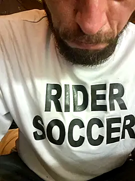 Snapshot of bigdickdaddy2184 chatting on 10-06-25, 07:53 bigdickdaddy2184 online show from 10-06-25, 07:53