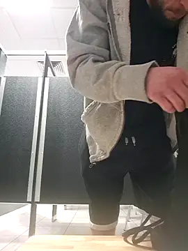 Snapshot of bigdickdaddy2184 chatting on 03-02-25, 11:09 bigdickdaddy2184 online show from 03-02-25, 11:09