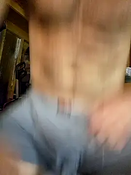 Snapshot of bigdickdaddy2184 chatting on 09-21-25, 06:40 bigdickdaddy2184 online show from 09-21-25, 06:40