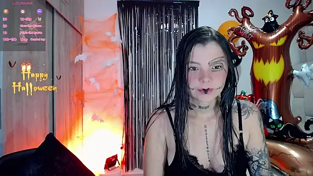 Snapshot of basic_Instinct chatting on 10-15-25, 10:34 basic Instinct online show from 10-15-25, 10:34