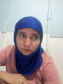 Snapshot of hannahayat chatting on 06-29-26, 02:50 hannahayat online show from 06-29-26, 02:50