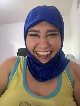 Snapshot of hannahayat chatting on 06-04-26, 02:55 hannahayat online show from 06-04-26, 02:55