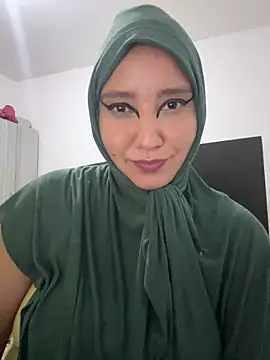 hannahayat online show from 11-21-25, 01:48