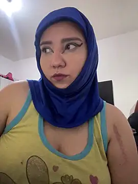 Snapshot of hannahayat chatting on 06-16-26, 03:34 hannahayat online show from 06-16-26, 03:34