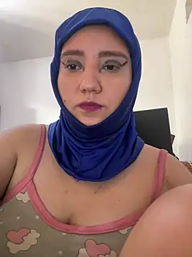Snapshot of hannahayat chatting on 06-24-26, 08:17 hannahayat online show from 06-24-26, 08:17