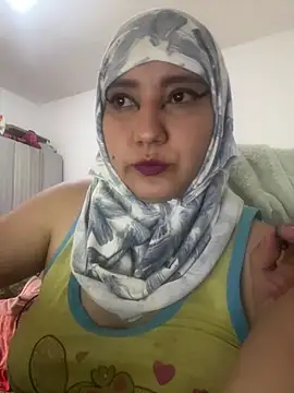 hannahayat online show from 04-17-26, 01:25