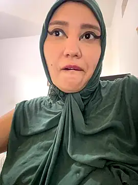 hannahayat online show from 09-30-25, 02:23