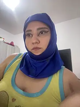 Snapshot of hannahayat chatting on 06-04-26, 02:49 hannahayat online show from 06-04-26, 02:49