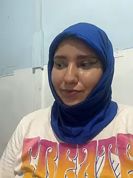 Snapshot of hannahayat chatting on 07-02-26, 02:45 hannahayat online show from 07-02-26, 02:45