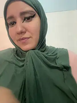 Snapshot of hannahayat chatting on 07-12-26, 03:46 hannahayat online show from 07-12-26, 03:46