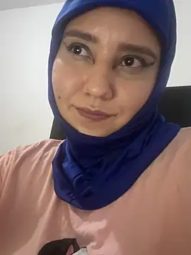 Snapshot of hannahayat chatting on 07-03-26, 03:35 hannahayat online show from 07-03-26, 03:35