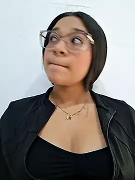 -VICKKY online show from 04-07-26, 02:08