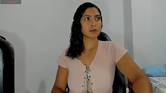 sofiaparker8 online show from 06-14-26, 11:50