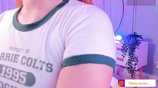 Snapshot of tiffany_becker chatting on 11-13-25, 12:09 tiffany becker online show from 11-13-25, 12:09