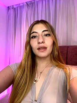 Snapshot of tiffany_becker chatting on 11-15-25, 12:36 tiffany becker online show from 11-15-25, 12:36