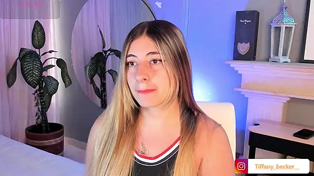 Snapshot of tiffany_becker chatting on 01-16-26, 01:26 tiffany becker online show from 01-16-26, 01:26