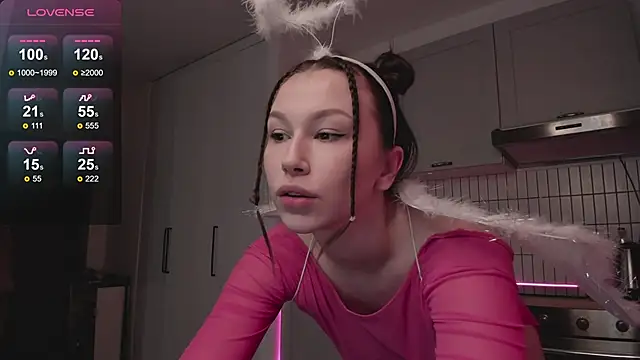 Snapshot of Anny_Limis chatting on 02-14-25, 03:54 Anny Limis online show from 02-14-25, 03:54