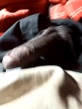 Snapshot of bigdicktaoni chatting on 05-21-26, 07:39 bigdicktaoni online show from 05-21-26, 07:39