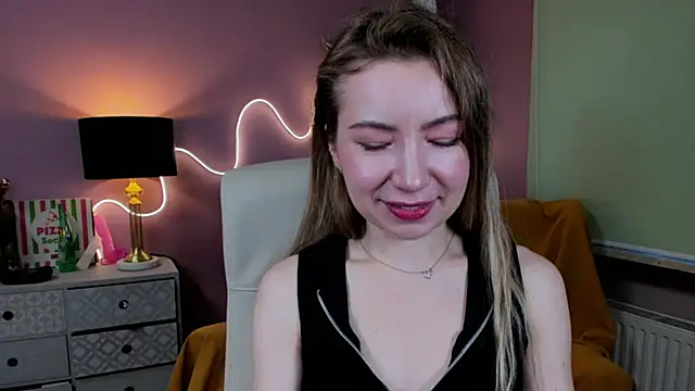 Mia Tasty online show from 11-27-25, 07:42