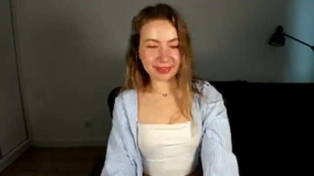 Snapshot of Mia_Tasty chatting on 02-04-26, 07:58 Mia Tasty online show from 02-04-26, 07:58