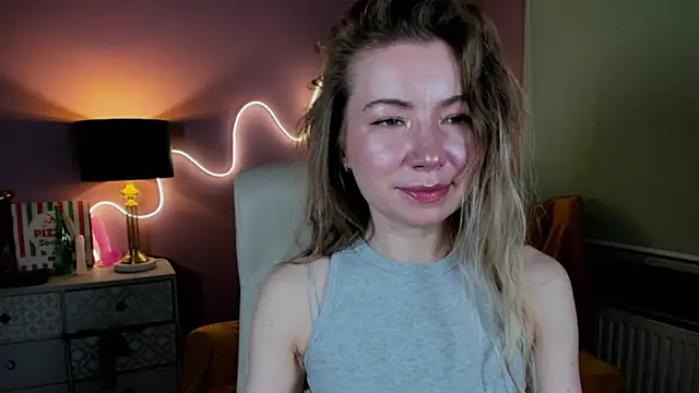 Mia Tasty online show from 11-09-25, 03:05