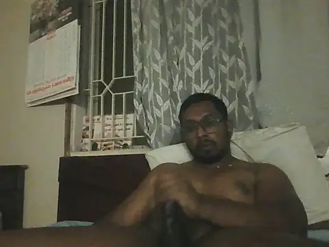 Snapshot of chennaibull101 chatting on 06-03-26, 02:55 chennaibull101 online show from 06-03-26, 02:55