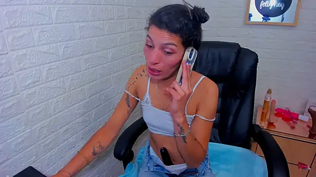 ImCrazzy online show from 02-25-26, 02:06