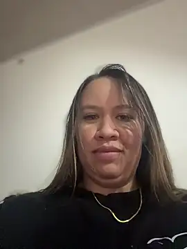 Emiily lee online show from 12-15-25, 03:01