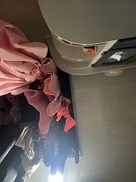 Emiily lee online show from 11-07-25, 09:47