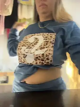 Emiily lee online show from 02-11-26, 10:15