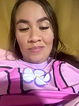 Snapshot of Emiily_lee chatting on 05-02-26, 04:50 Emiily lee online show from 05-02-26, 04:50